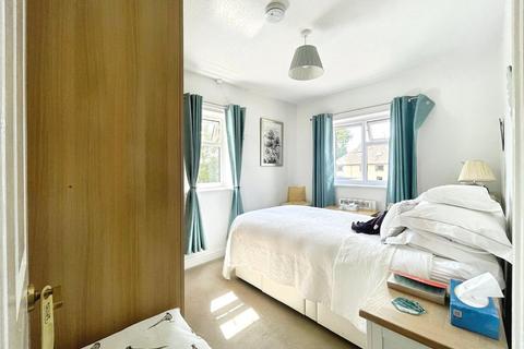 2 bedroom apartment for sale, Barclay Court, Trafalgar Road, Cirencester, Gloucestershire, GL7