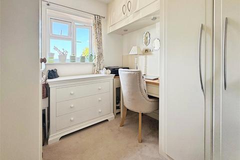 2 bedroom apartment for sale, Barclay Court, Trafalgar Road, Cirencester, Gloucestershire, GL7