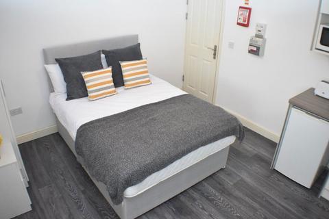 1 bedroom in a house share to rent, Room R, 132 Belsive Avenue, Woodston, PE2 9HX
