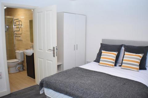 1 bedroom in a house share to rent, Room R, 132 Belsive Avenue, Woodston, PE2 9HX