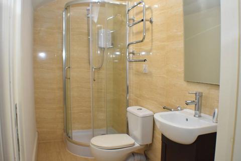 1 bedroom in a house share to rent, Room R, 132 Belsive Avenue, Woodston, PE2 9HX