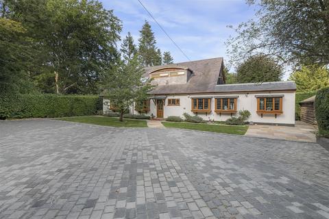 5 bedroom detached house for sale, Park Road, Banstead