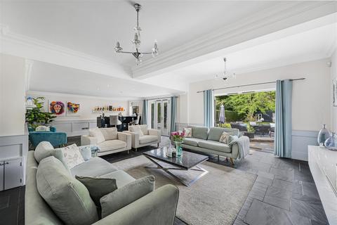 5 bedroom detached house for sale, Park Road, Banstead