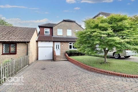 undefined, Chippendale Close, Chatham