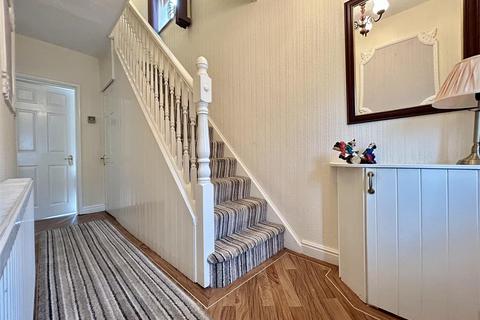 3 bedroom semi-detached house for sale, Mayswood Grove, Quinton, Birmingham
