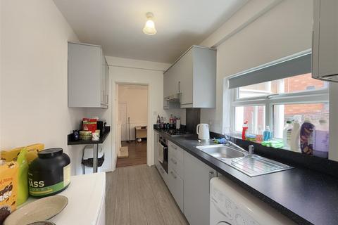 2 bedroom semi-detached house for sale, Vicarage Road, Lye, Stourbridge