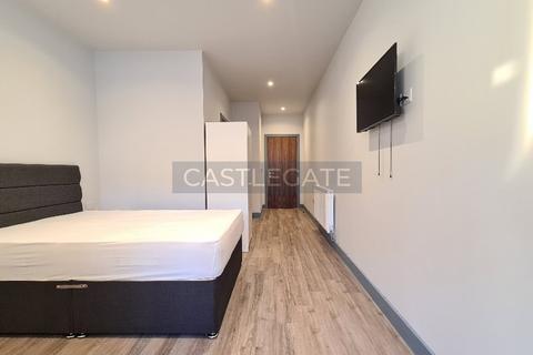 Studio to rent, Renaissance Works, New Street, Huddersfield, HD1 2AS
