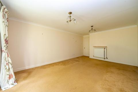 22 Basildon Close, Watford, WD18 8WL