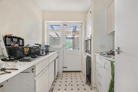 undefined, Ravensbourne Drive, Woodley, Reading