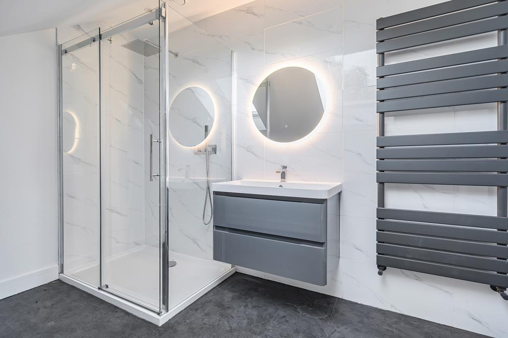 1325370-4-6870eda408e6d