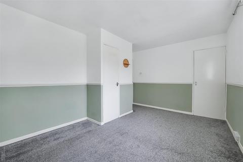 33 Briar Road, Leicester, LE5 2HB