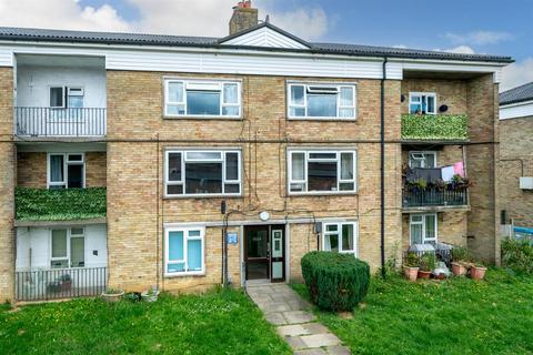 2 bedroom flat for sale, Everest Way, Hemel Hempstead