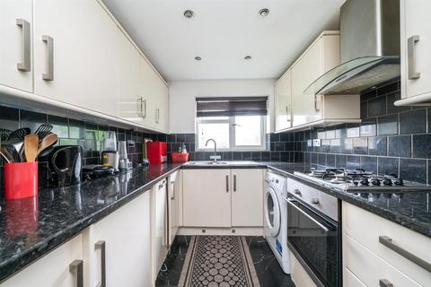 2 bedroom flat for sale, Everest Way, Hemel Hempstead
