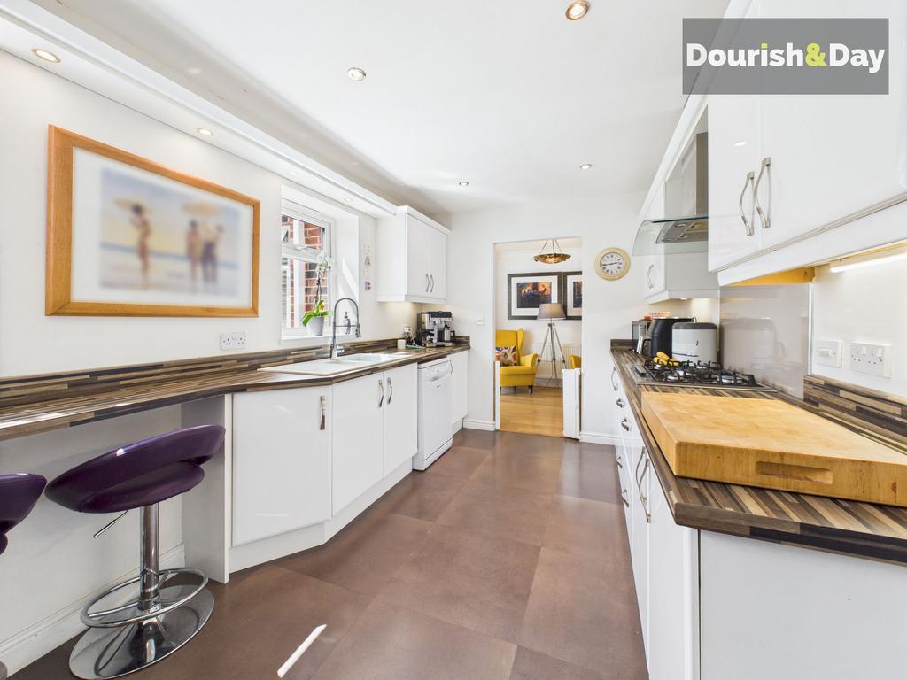 Fitted Kitchen