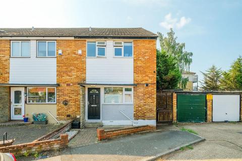 1 Field Close, London, E4 9DJ