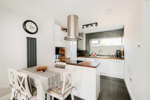 1 Field Close, London, E4 9DJ