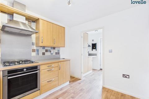 3 bedroom detached house to rent, Exley Square, Lincoln
