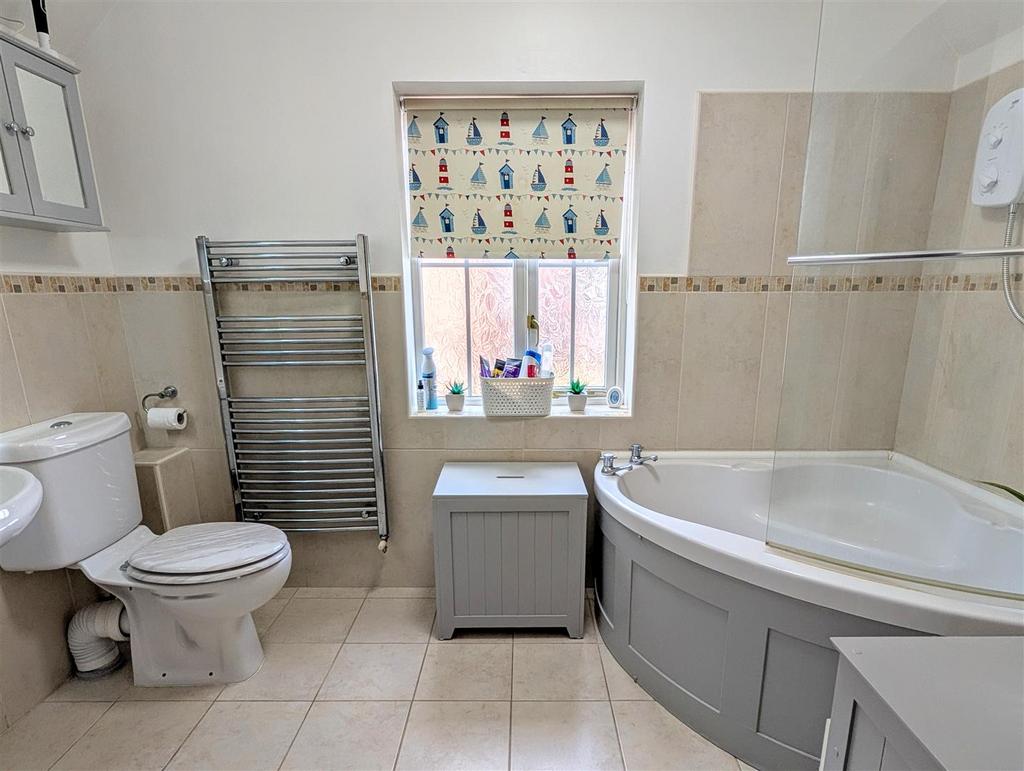 PXL 20250801 093522799.MP~2.jpg