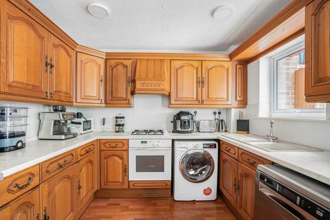 3 bedroom end of terrace house for sale, Elmhurst Close, Furzton, MK4