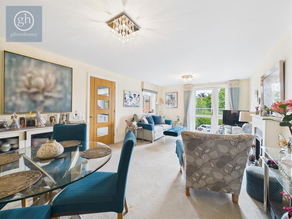 CAM05080 G0-PR0140-STILL008.jpg