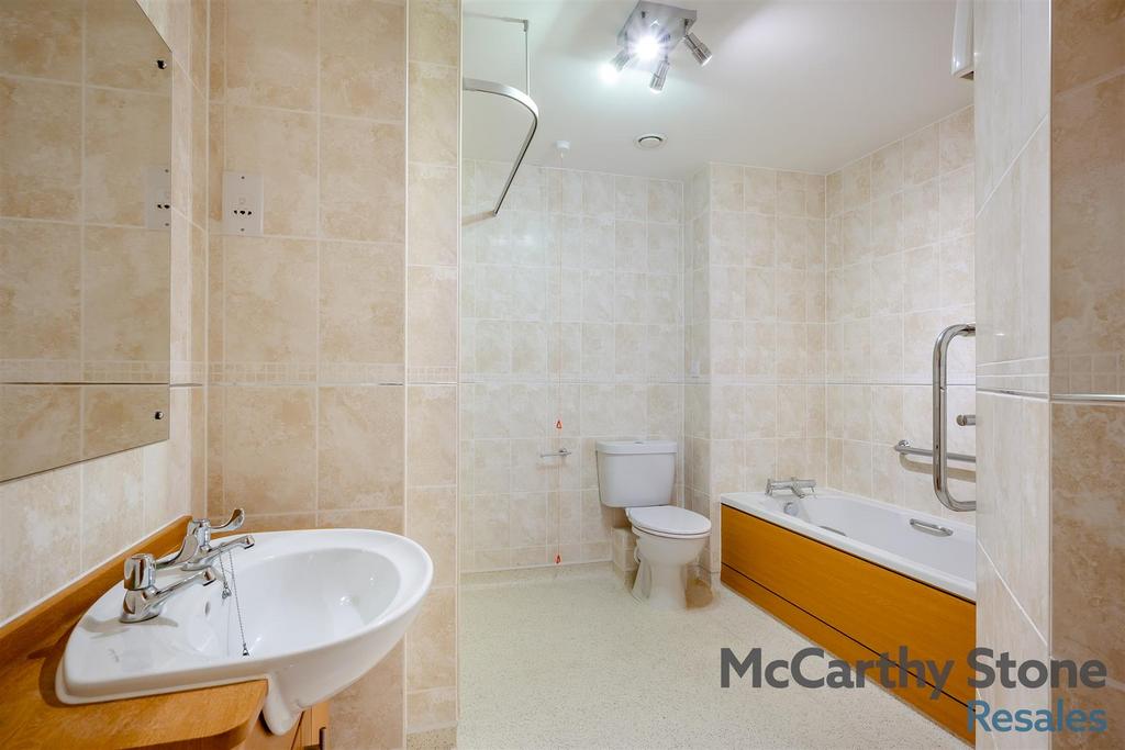 8667978-interior19.jpg