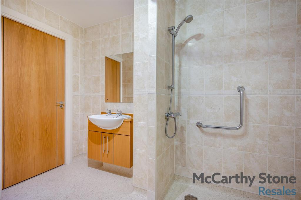 8667978-interior21.jpg