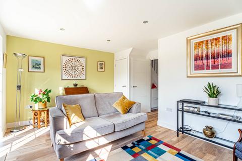 3 bedroom semi-detached house for sale, Baines Drive, St. Albans AL2