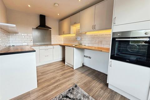 3 bedroom flat to rent, Newark Road, Lincoln LN6