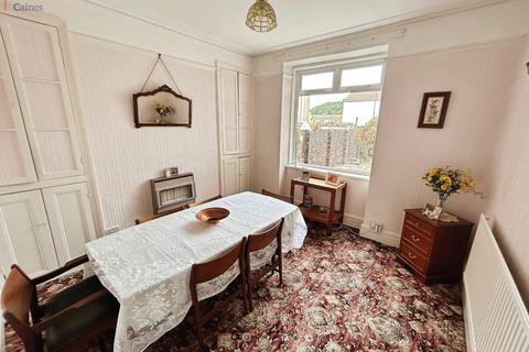 4 bedroom end of terrace house for sale, Ynys Street, Port Talbot, Neath Port Talbot. SA13 1YW