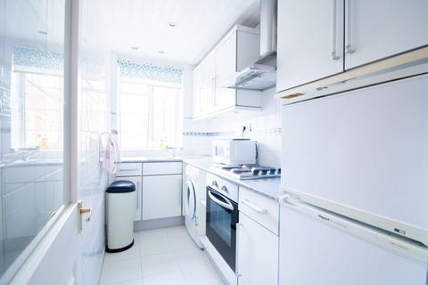 3 bedroom apartment to rent, West Kensington Court Edith Villas LONDON W14 9AD