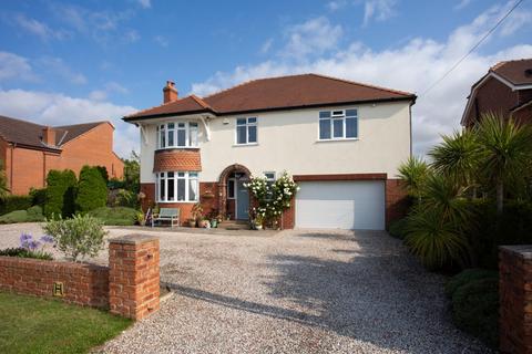 5 bedroom detached house for sale, Betteras Hill Road, Hillam, Leeds