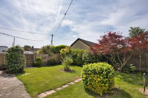 41 Alexandra Road, Capel Le Ferne, Folkestone, CT18 7LS