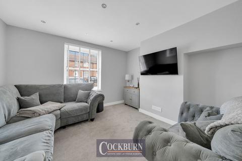 11 Prestbury Square, London, SE9 4LZ