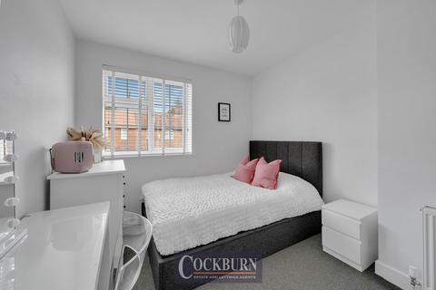 11 Prestbury Square, London, SE9 4LZ