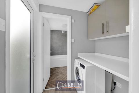 11 Prestbury Square, London, SE9 4LZ