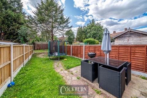 11 Prestbury Square, London, SE9 4LZ