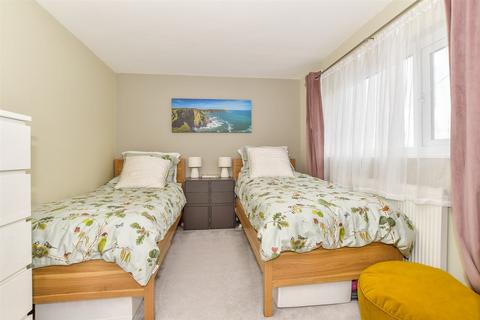 182 Hunt Road, Tonbridge, TN10 4BJ
