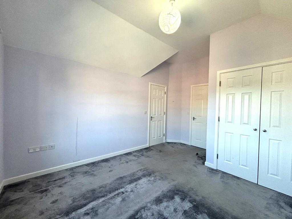 Bedroom 1 1.jpeg