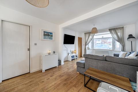 9 Boverton Drive, Brockworth, Gloucester, GL3 4DB