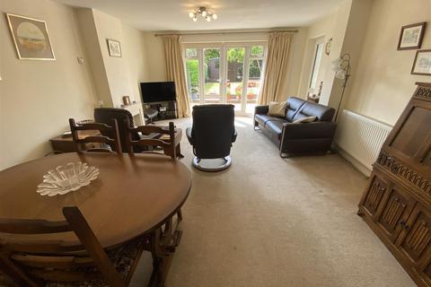 3 bedroom link detached house for sale, Abberley Avenue, Stourport-On-Severn