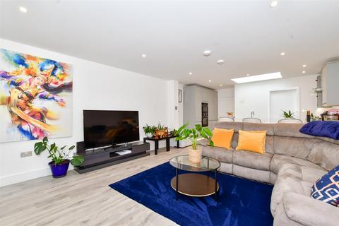 2 bedroom flat for sale, 16A Church Street, Croydon CR0