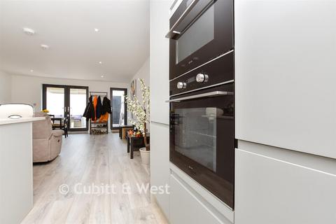 2 bedroom flat for sale, 16A Church Street, Croydon CR0