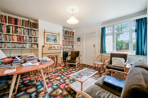 2 bedroom flat for sale, Pixham Court, Wimbledon SW19