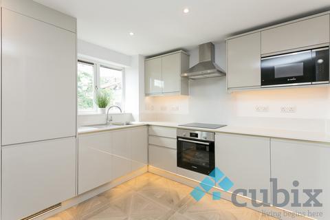 2 bedroom flat to rent, Searles Road, London SE1