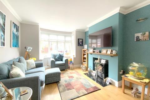 10 Beech Avenue, Grimsby, DN33 2AZ