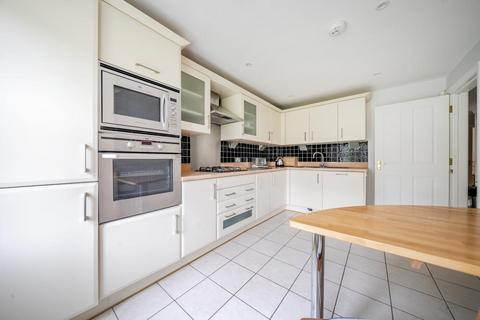 3 bedroom flat for sale, Woodfield Gardens,  Hereford,  HR2