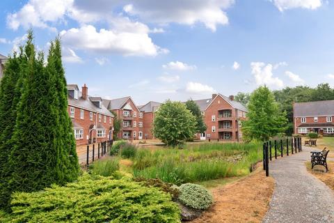 3 bedroom flat for sale, Woodfield Gardens,  Hereford,  HR2