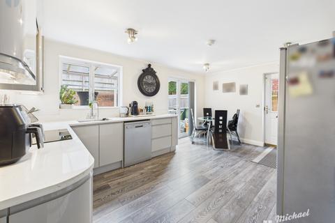 undefined, Trenchard Avenue, Wendover