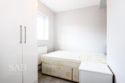 undefined, Long Lane, Hillingdon, UB10