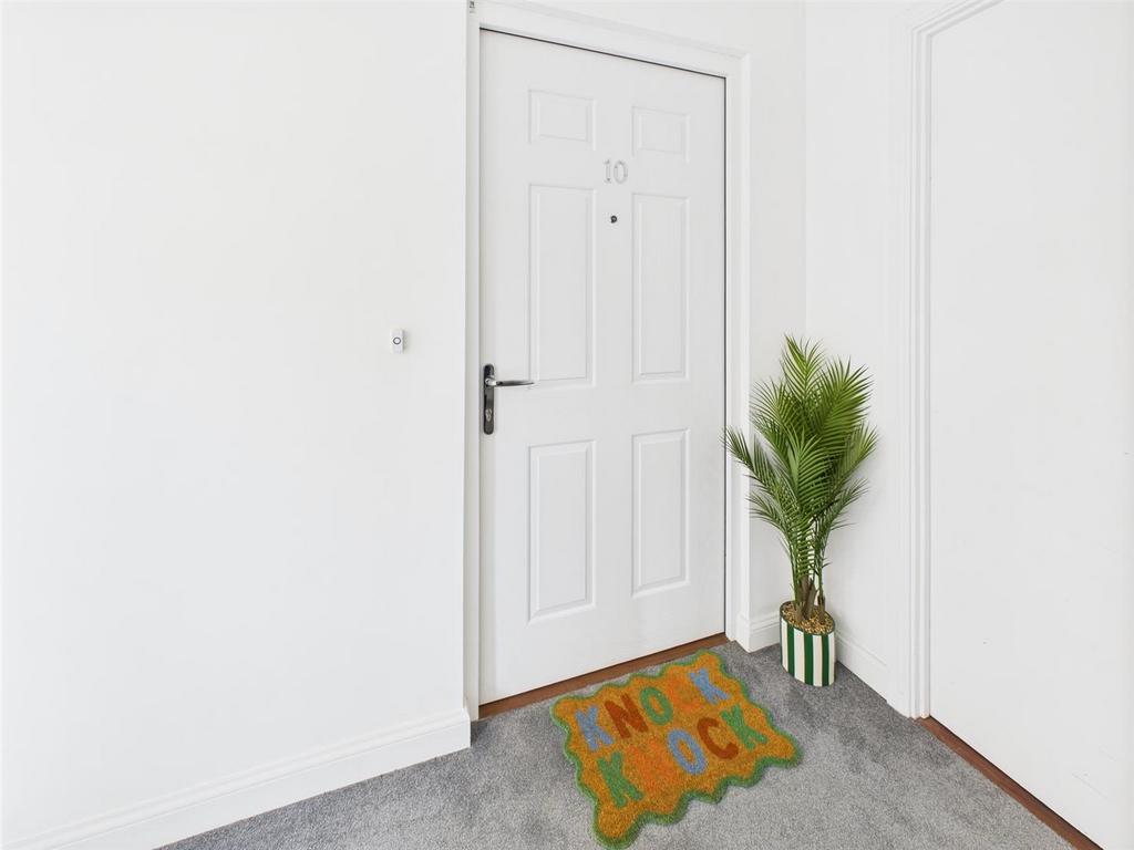 CAM02885 G0-PR0454-STILL014.jpg